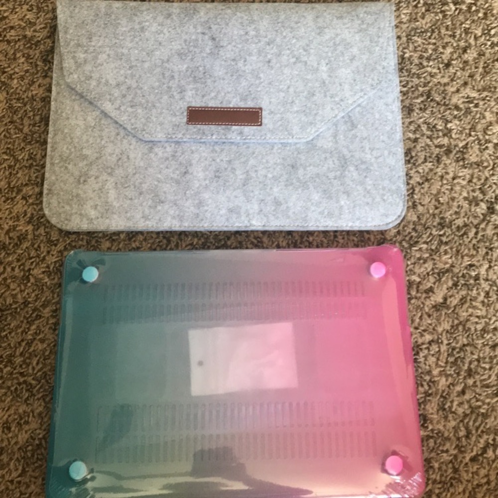 MacBook case and sleeve